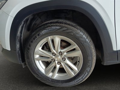 2024 Chevrolet Tracker VUD 5 pts. LT, 1.2T, TA, tela/piel, RA-17 (línea anterior)