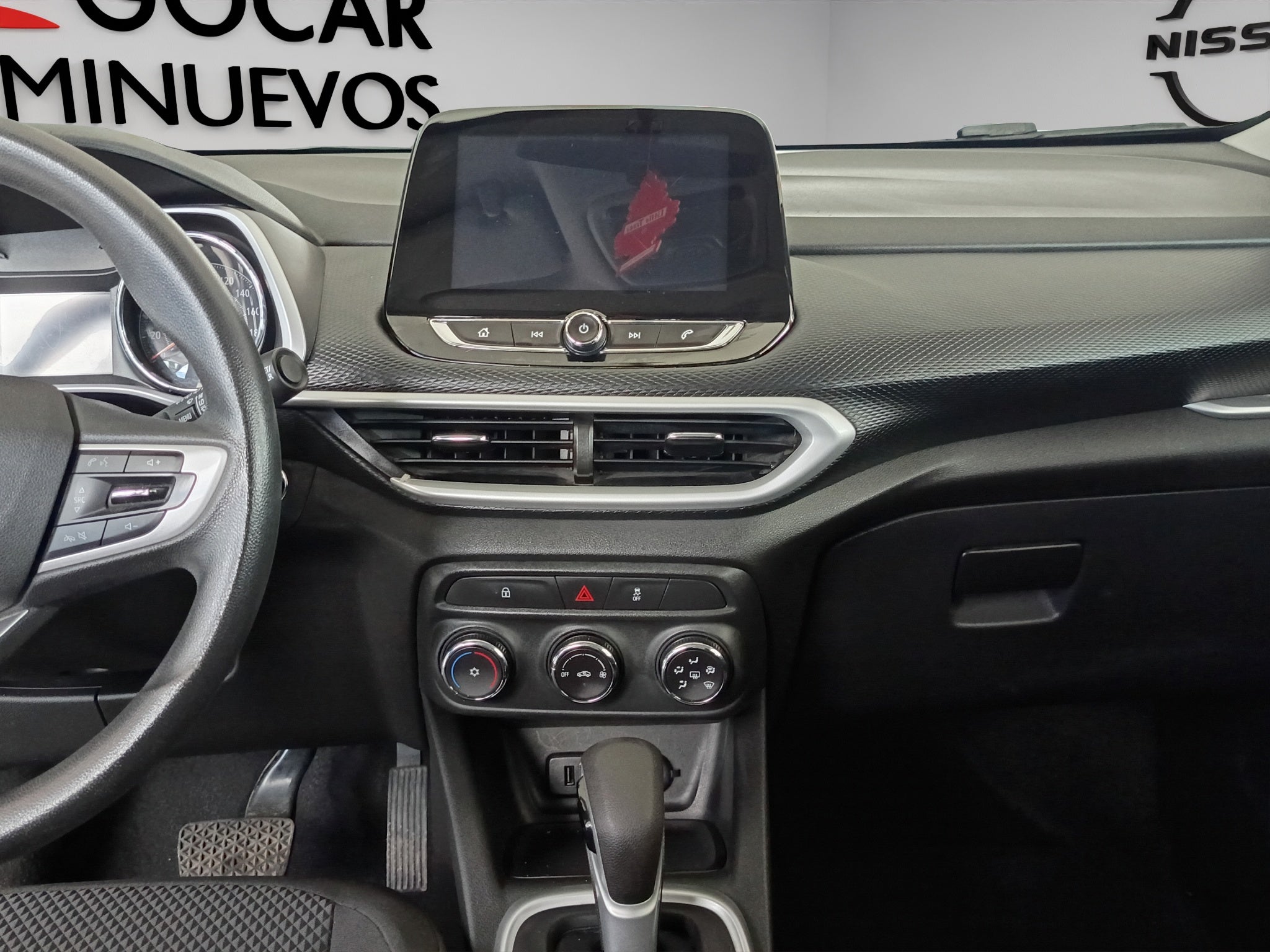 2024 Chevrolet Tracker VUD 5 pts. LT, 1.2T, TA, tela/piel, RA-17 (línea anterior)
