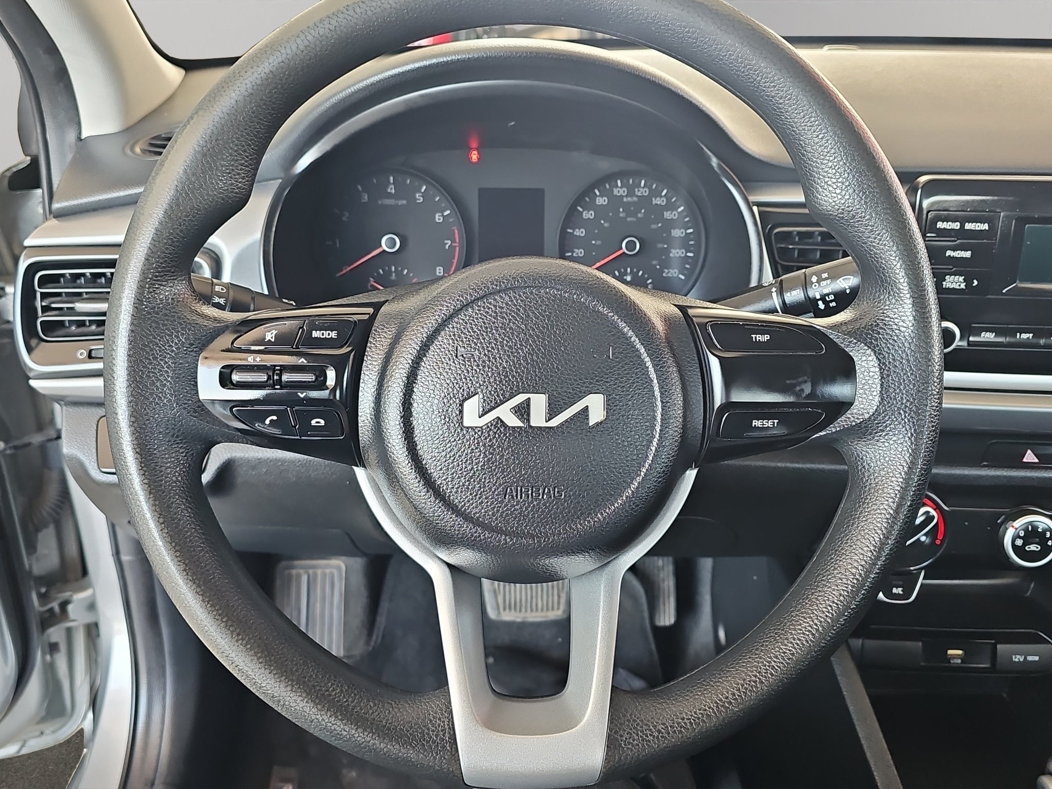 2022 Kia Rio L TA