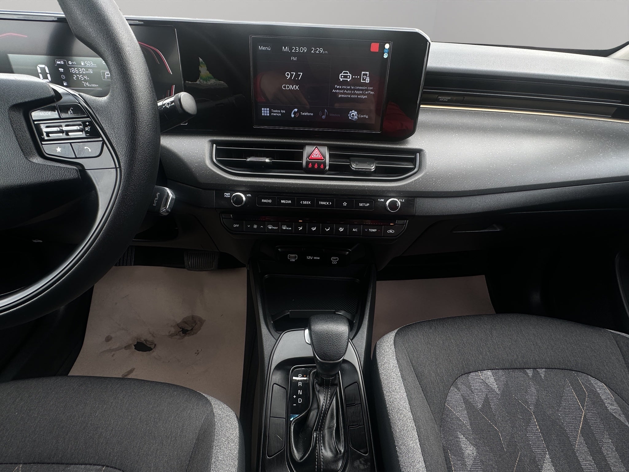 2024 Kia K3 4 pts. L, 1.6l, TA, a/ac., R-15