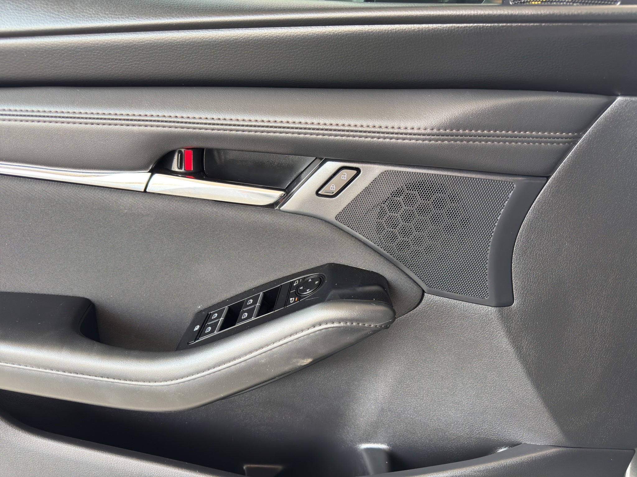 2023 Mazda Mazda 3 4 pts. i Sport, MHEV, 2.0l, TA, QC, RA-18