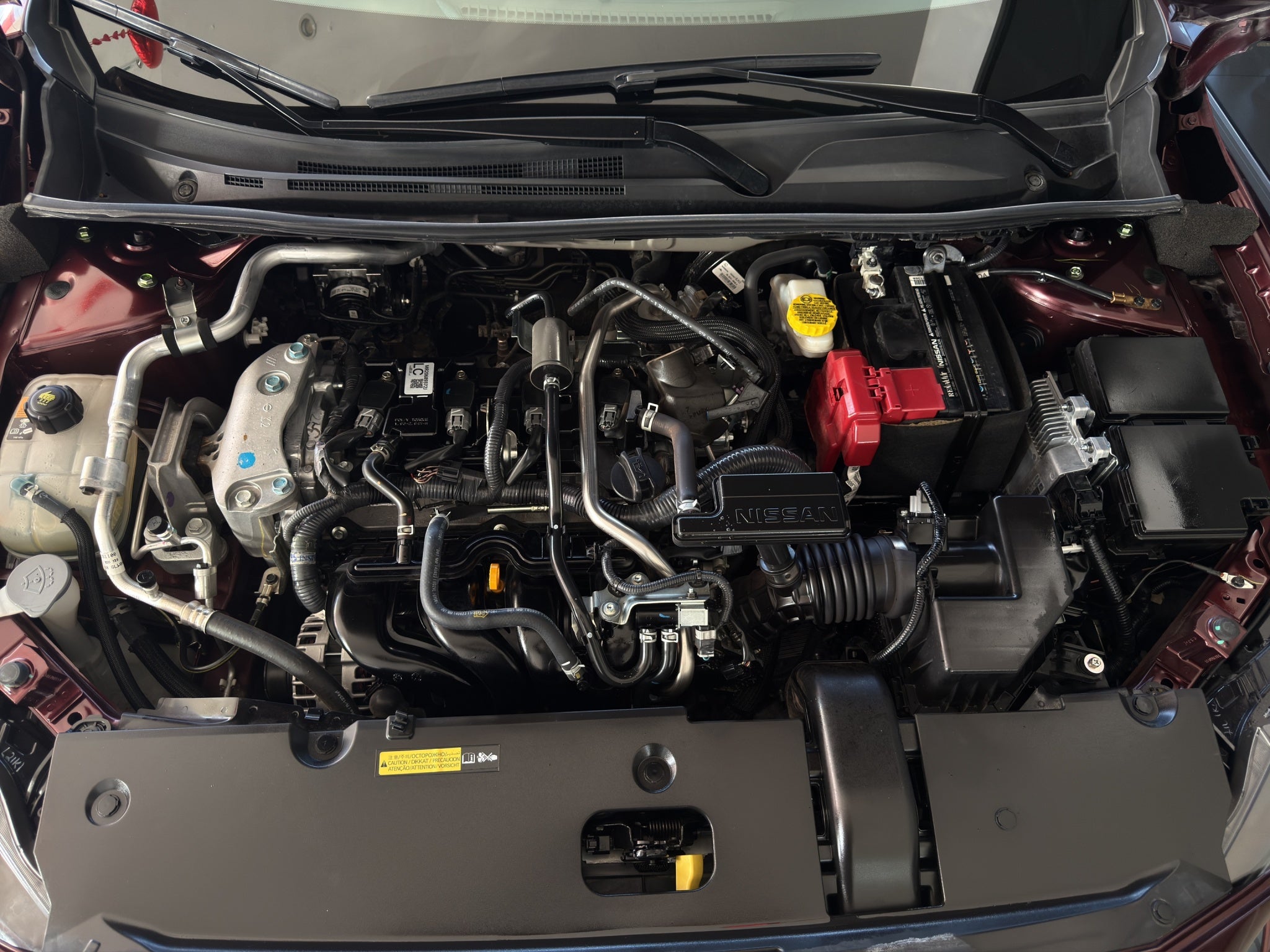 2024 Nissan Sentra 4 pts. SR, TA, a/ac., QC, s. Bose, f. led, RA-18