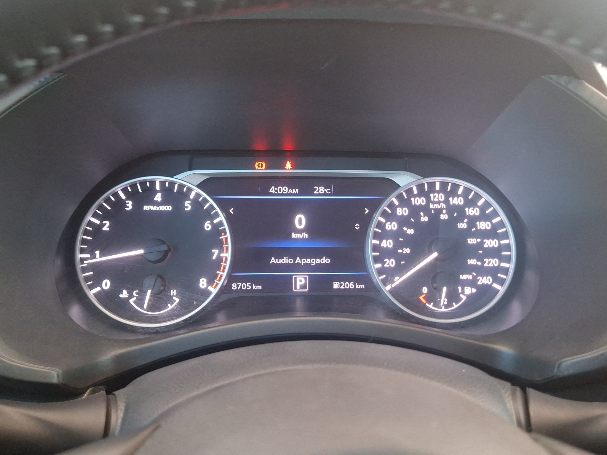 2024 Nissan Sentra 4 pts. SR Platinum, TA, a/ac. Aut., piel, QC, s. Bose, f. led, RA-18