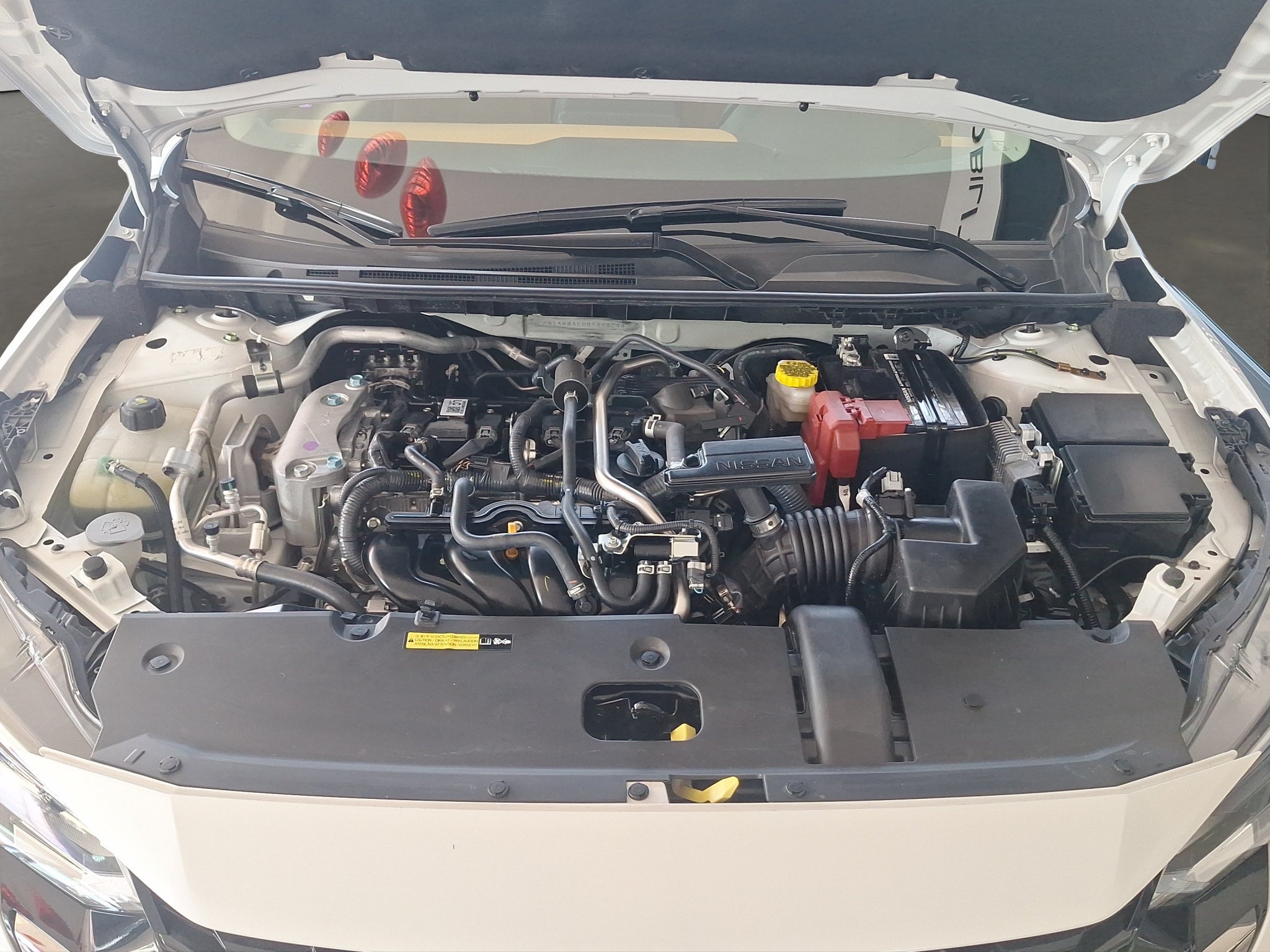 2024 Nissan Sentra 4 pts. SR Platinum, TA, a/ac. Aut., piel, QC, s. Bose, f. led, RA-18