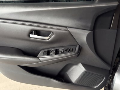 2023 Nissan Sentra 4 pts. Advance, TM6, a/ac., f. niebla, RA-16