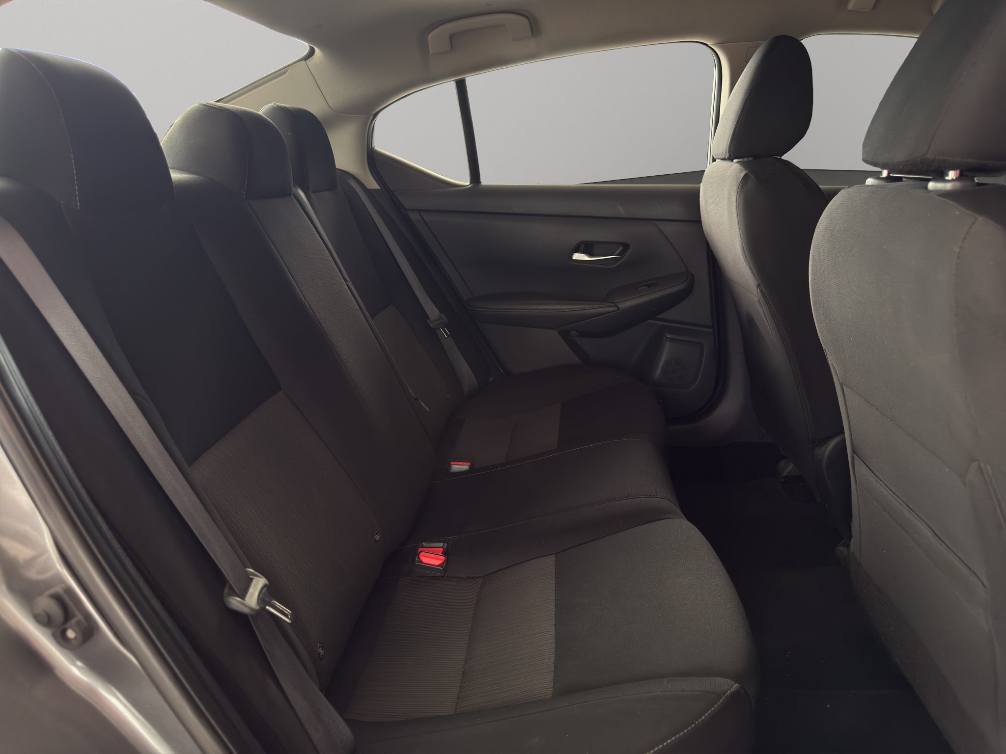 2023 Nissan Sentra 4 pts. Advance, TM6, a/ac., f. niebla, RA-16