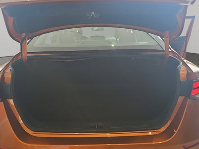 2025 Nissan Sentra 4 pts. SR Platinum, TA, a/ac. Aut., piel, QC, s. Bose, f. led, RA-18 (línea anterior)