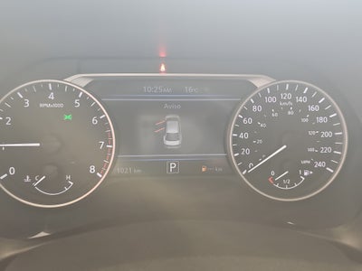 2025 Nissan Sentra 4 pts. SR Platinum, TA, a/ac. Aut., piel, QC, s. Bose, f. led, RA-18 (línea anterior)