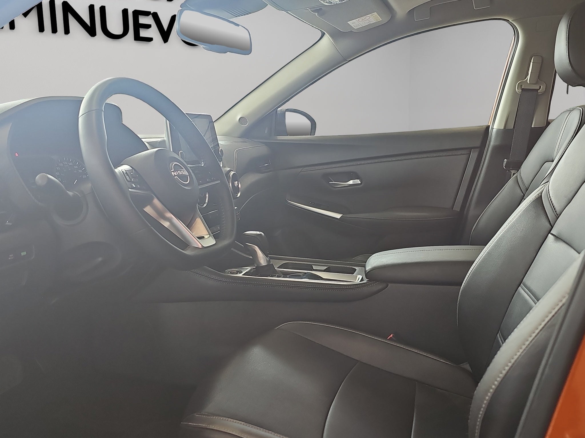 2025 Nissan Sentra 4 pts. SR Platinum, TA, a/ac. Aut., piel, QC, s. Bose, f. led, RA-18 (línea anterior)