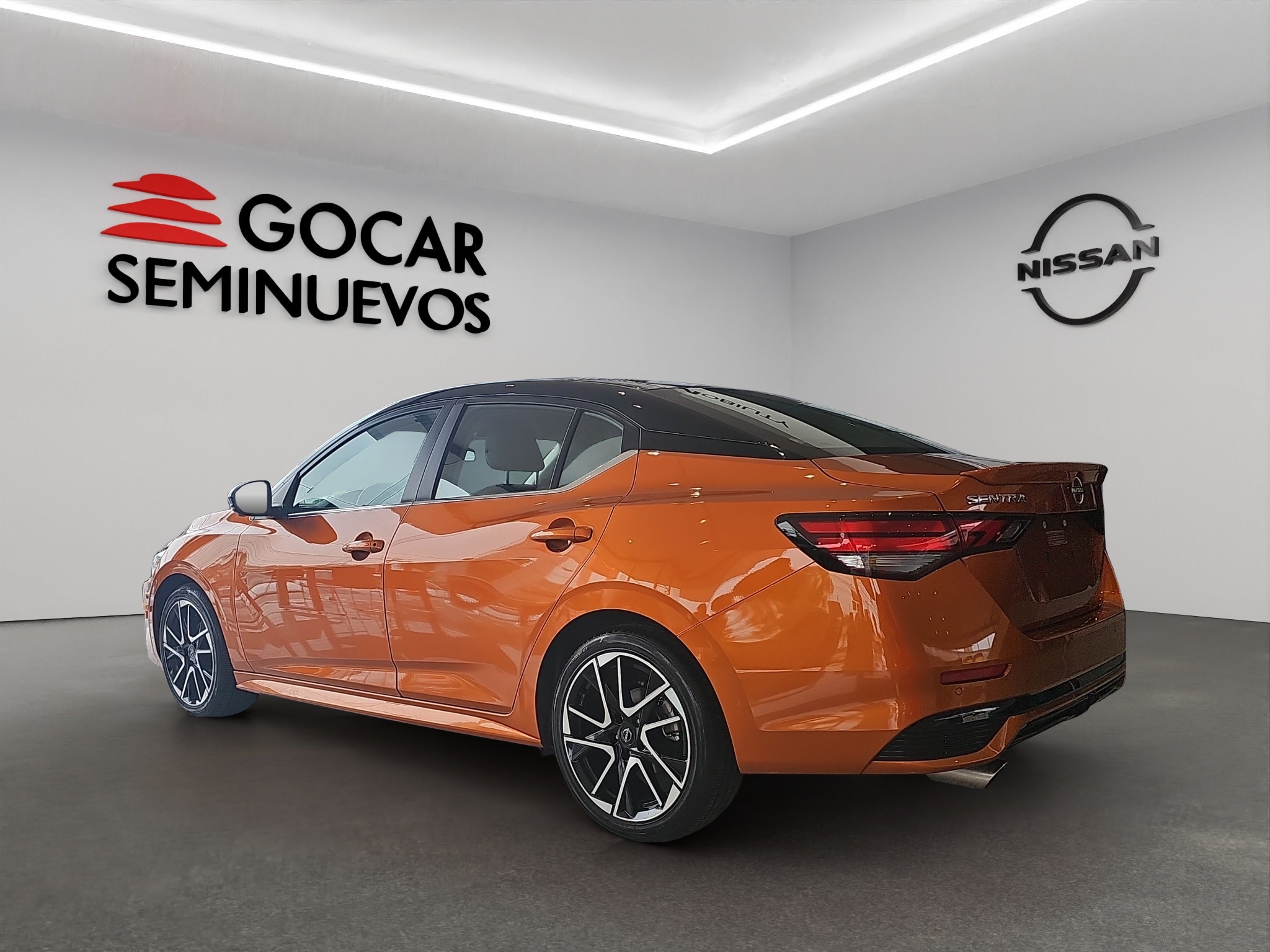 2025 Nissan Sentra 4 pts. SR Platinum, TA, a/ac. Aut., piel, QC, s. Bose, f. led, RA-18 (línea anterior)