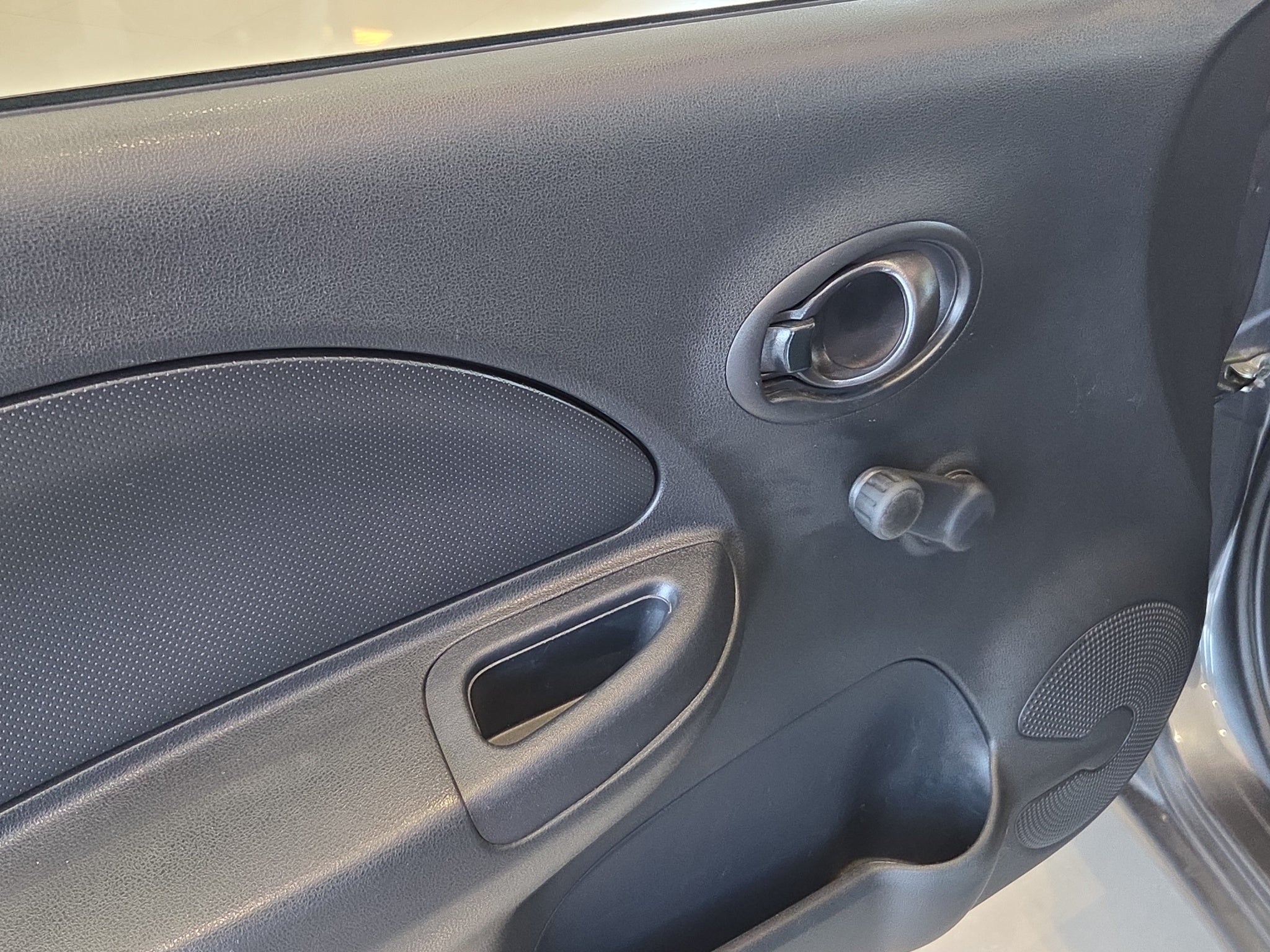 2023 Nissan March 5 pts. HB Sense, TM5, a/ac., R-14