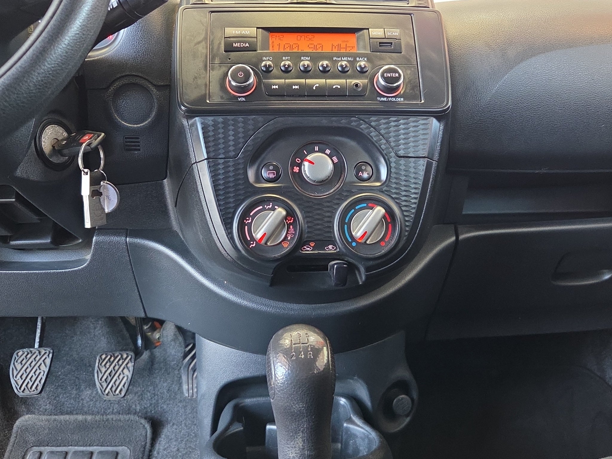 2023 Nissan March 5 pts. HB Sense, TM5, a/ac., R-14