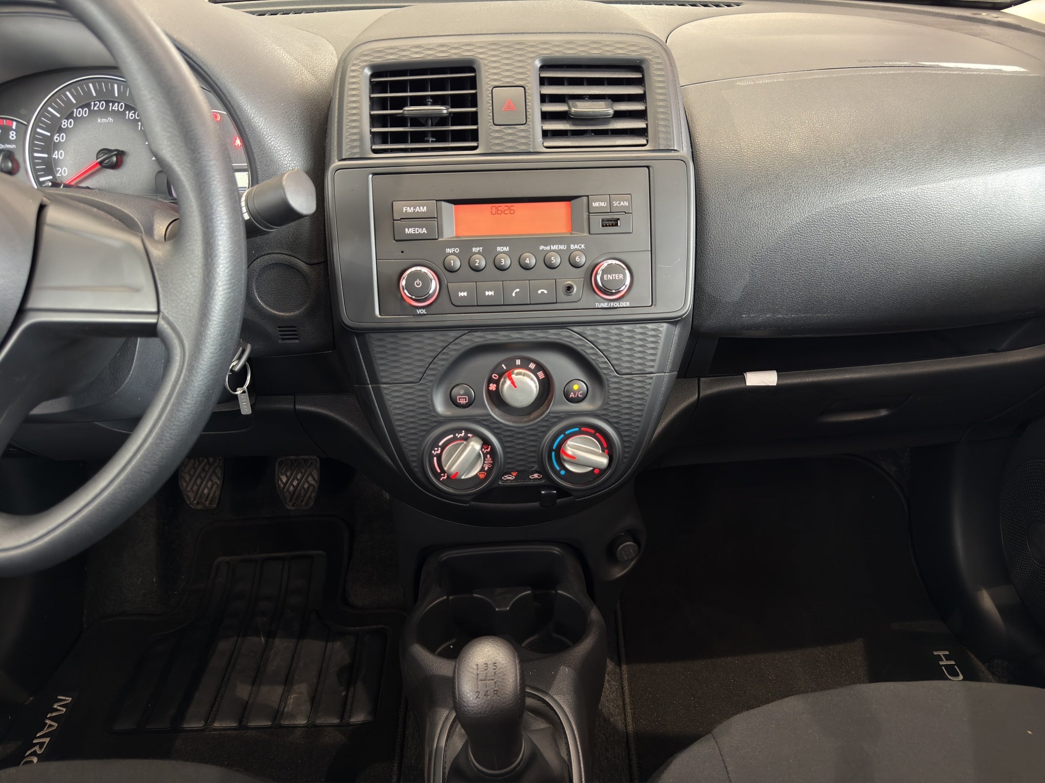 2025 Nissan March 5 pts. HB Sense, TM5, a/ac., R-14