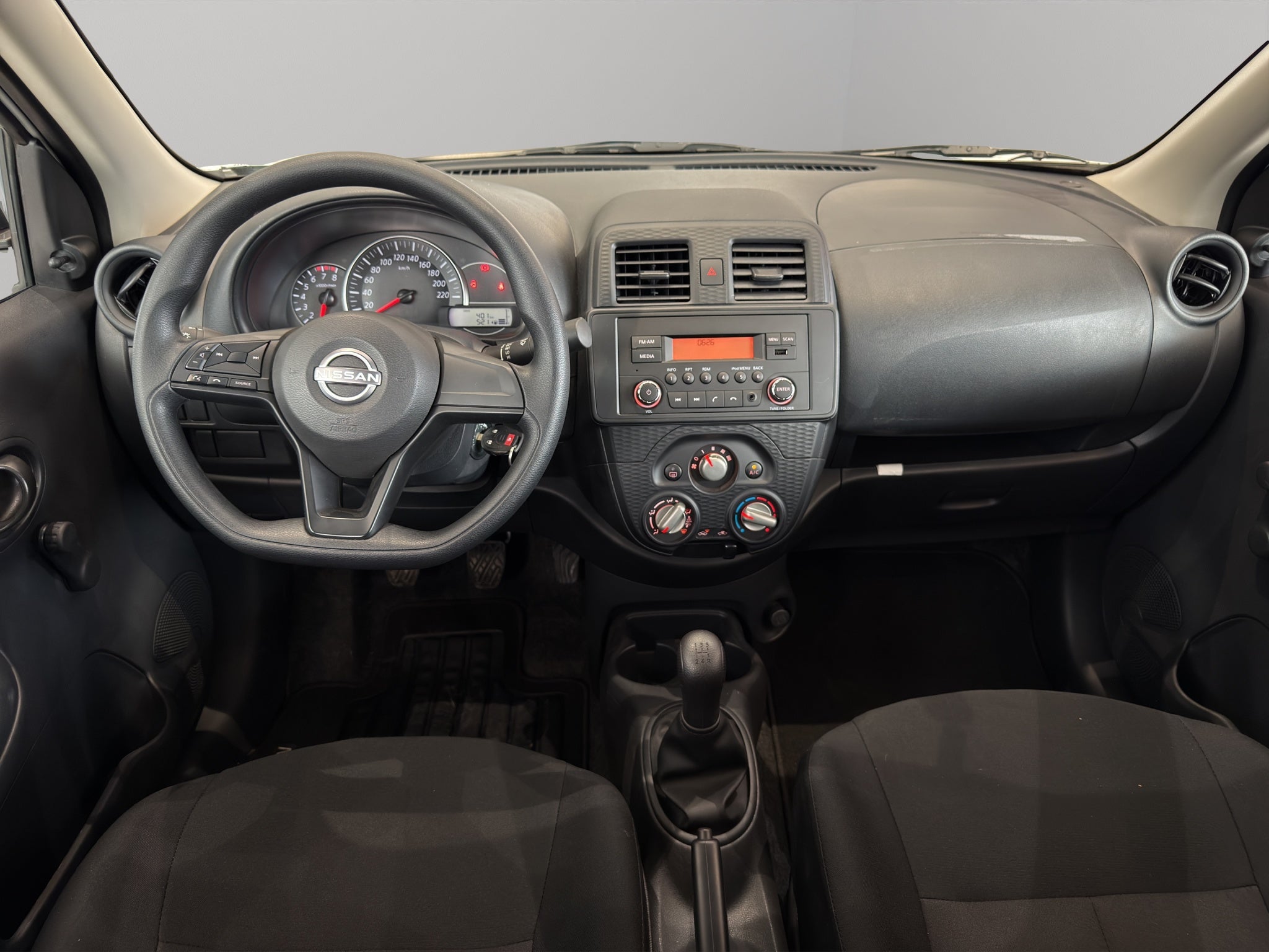 2025 Nissan March 5 pts. HB Sense, TM5, a/ac., R-14