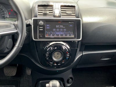 2023 Nissan March 5 pts. HB Exclusive, TM5, a/ac. Aut., VE, RA-16