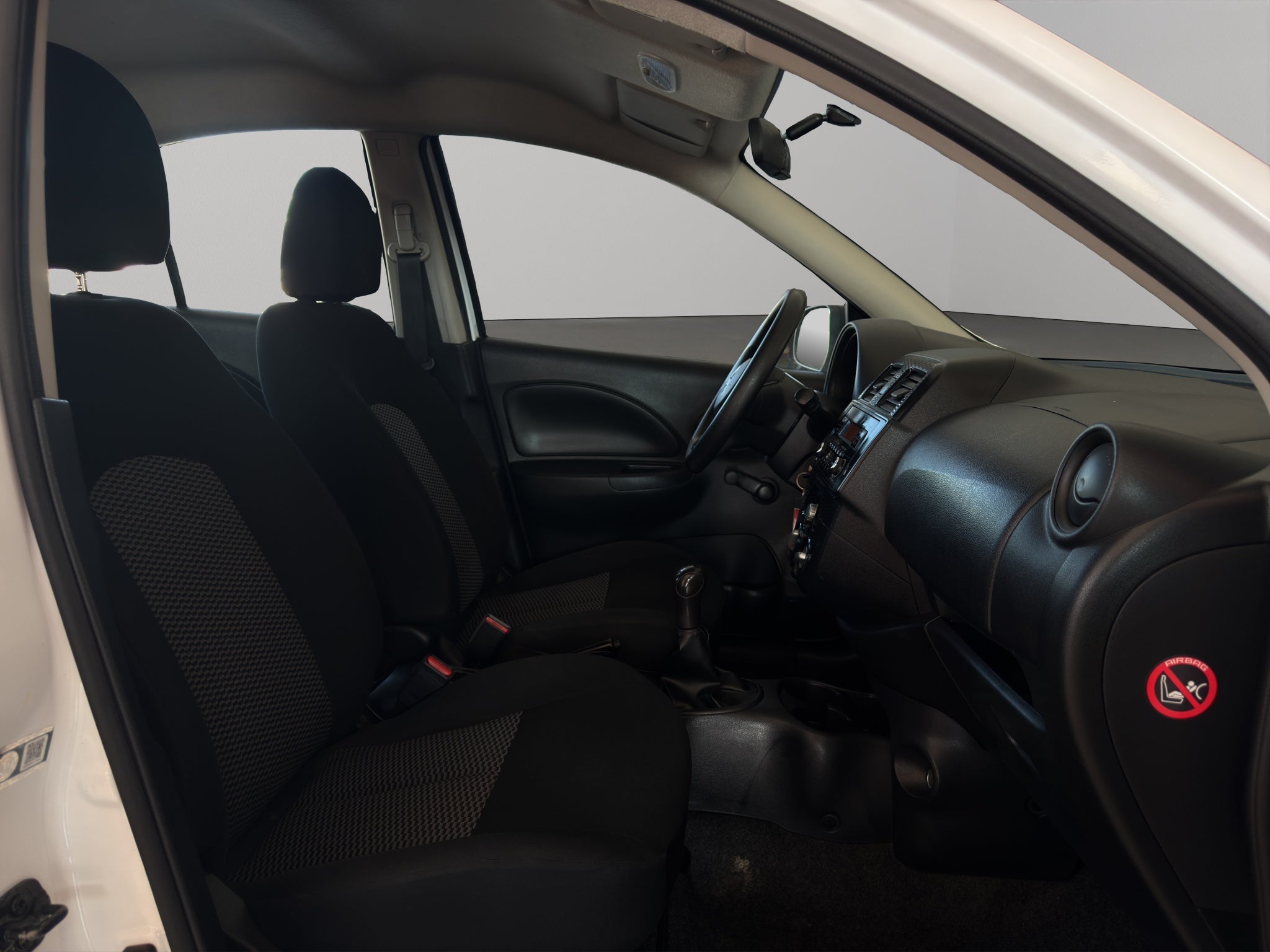 2023 Nissan March 5 pts. HB Sense, TM5, a/ac., R-14