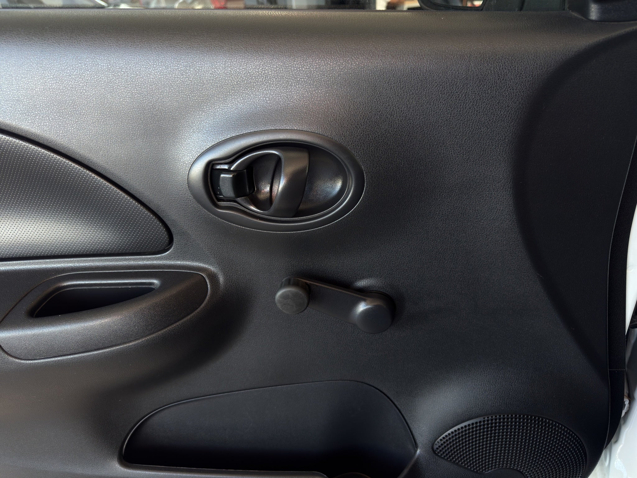 2023 Nissan March 5 pts. HB Sense, TM5, a/ac., R-14