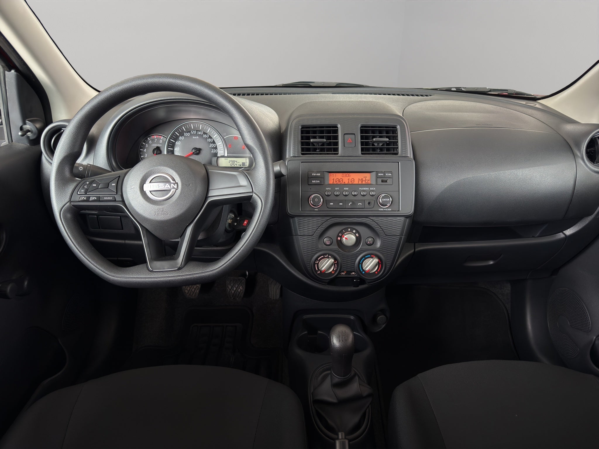 2024 Nissan March 5 pts. HB Sense, TM5, a/ac., R-14