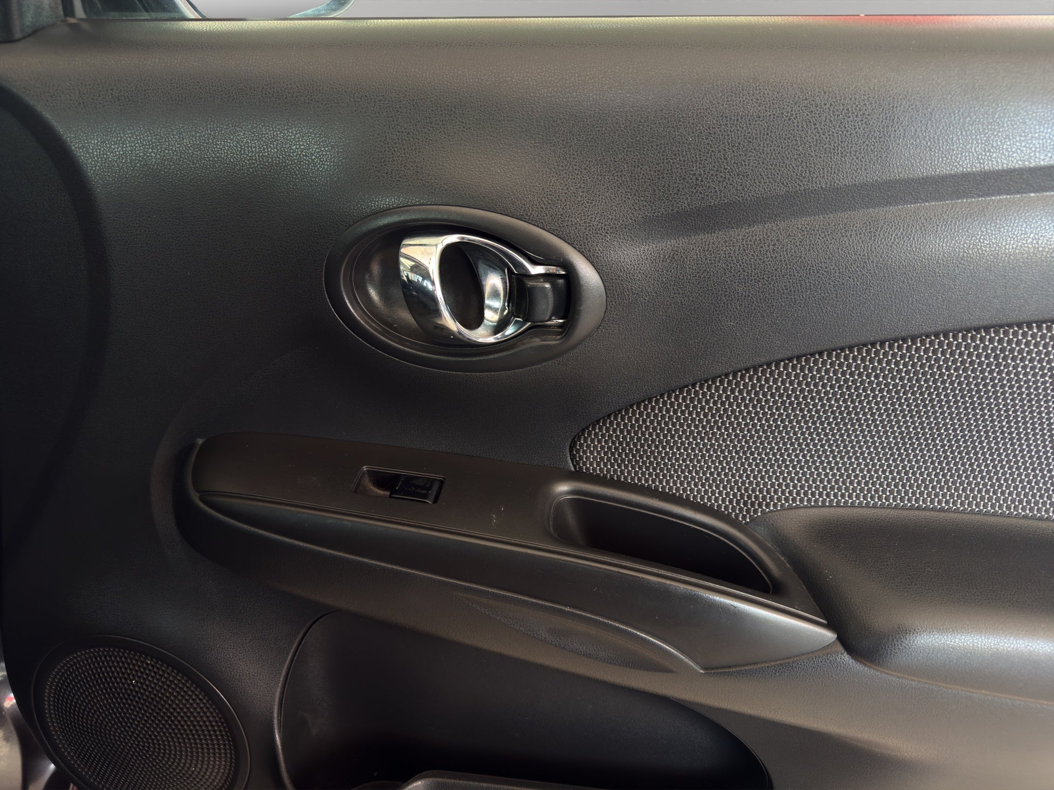 2016 Nissan Versa ADVANCE TA