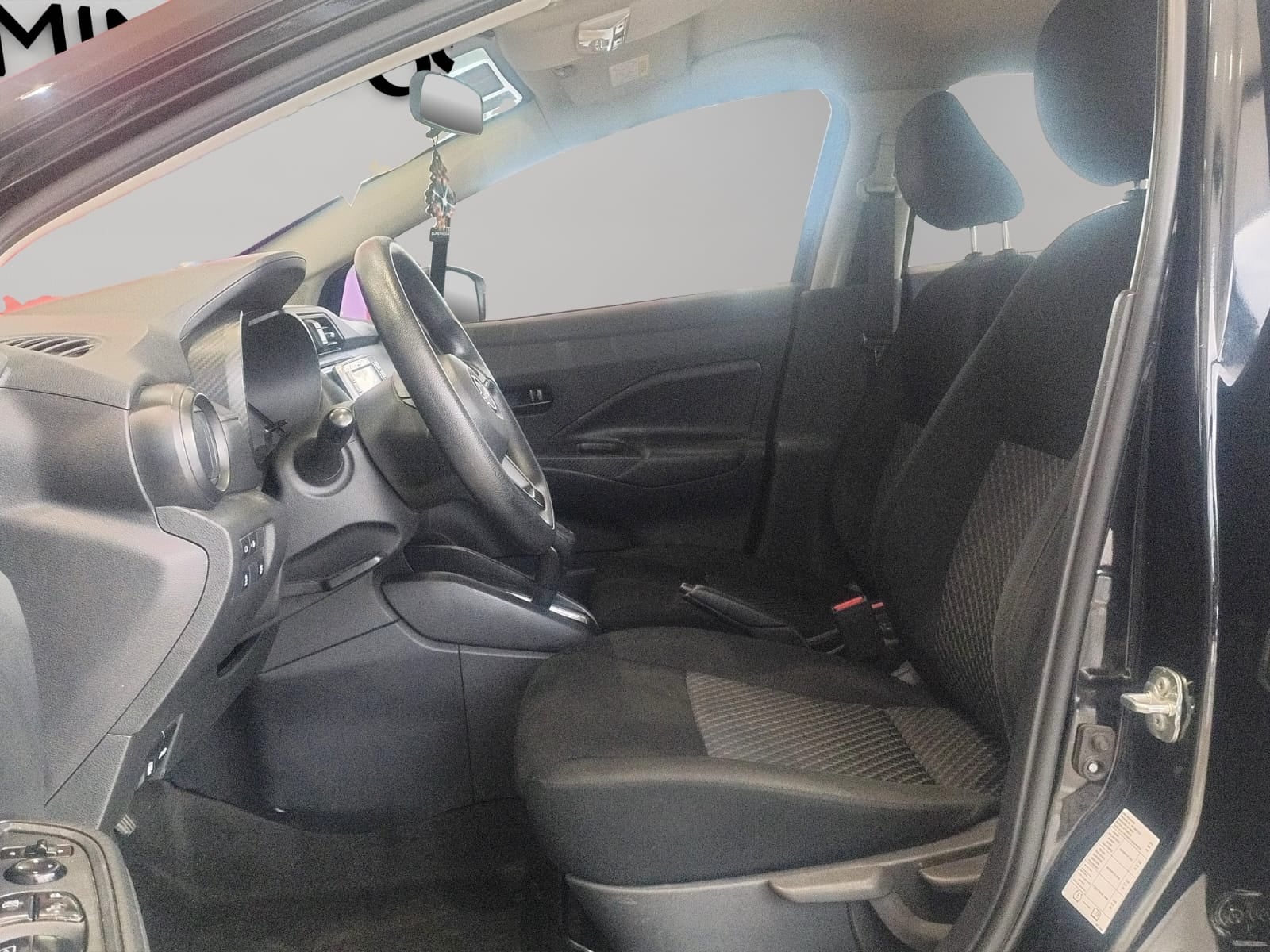 2024 Nissan Versa 4 pts. Sense, CVT, a/ac., R-15