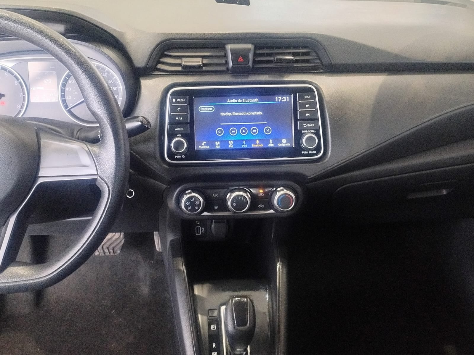 2024 Nissan Versa 4 pts. Sense, CVT, a/ac., R-15