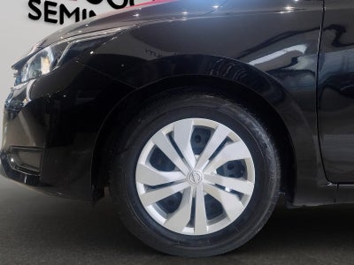 2024 Nissan Versa 4 pts. Sense, CVT, a/ac., R-15