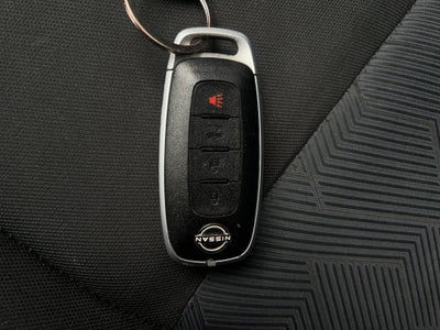 2023 Nissan Versa ADVANCE CVT 2023