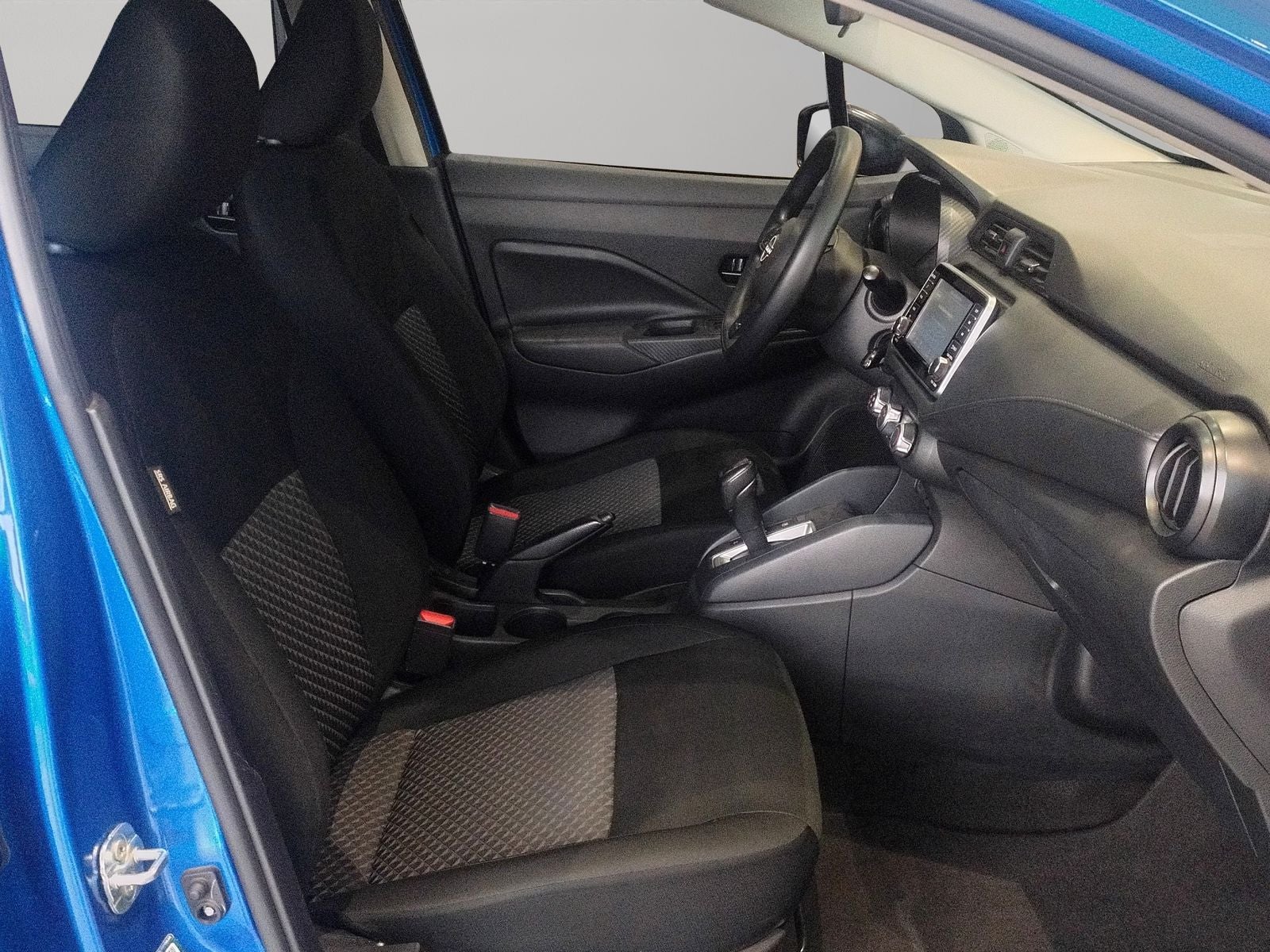 2024 Nissan Versa 4 pts. Sense, CVT, a/ac.,R-15