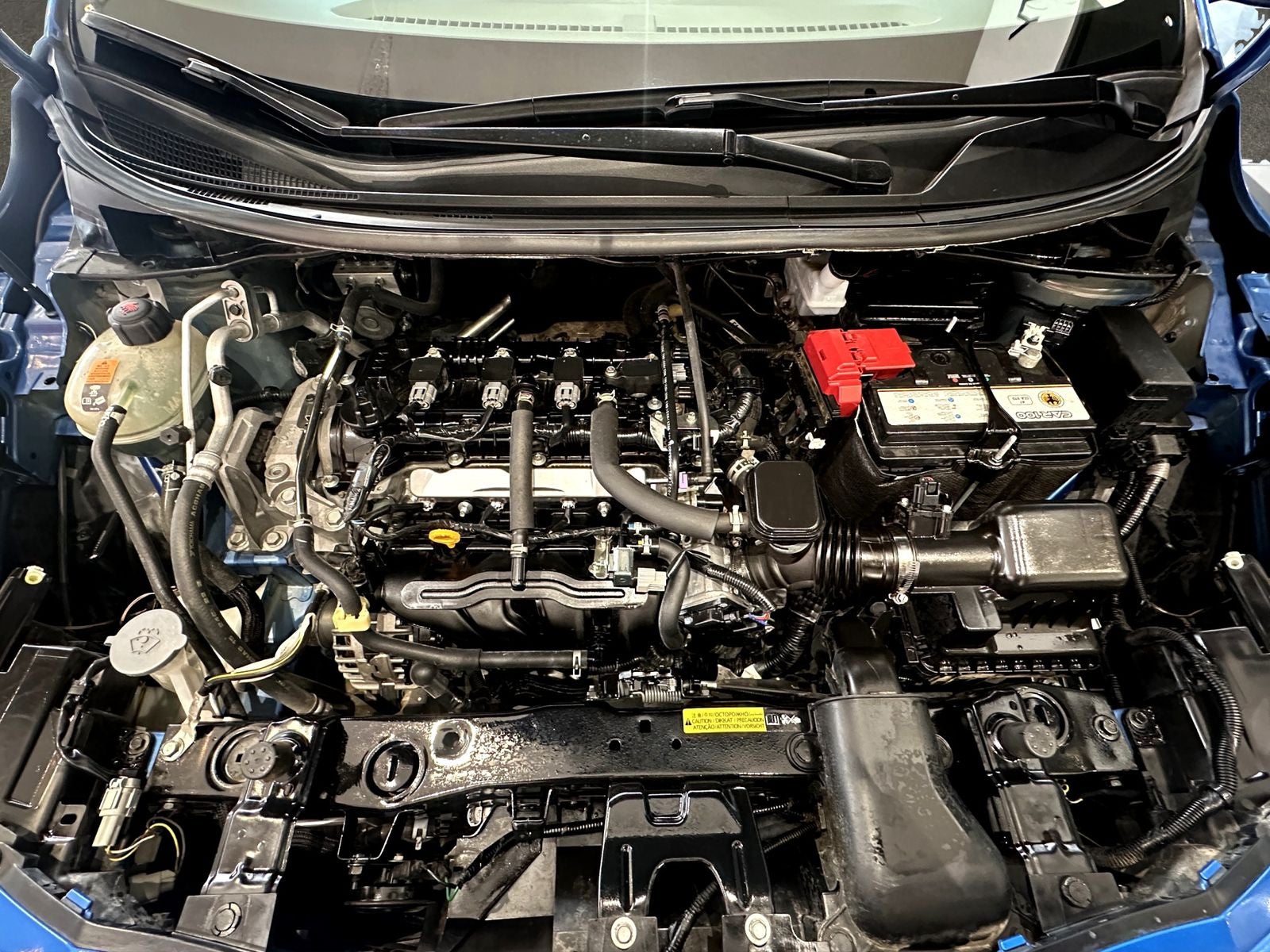 2024 Nissan Versa 4 pts. Sense, CVT, a/ac.,R-15