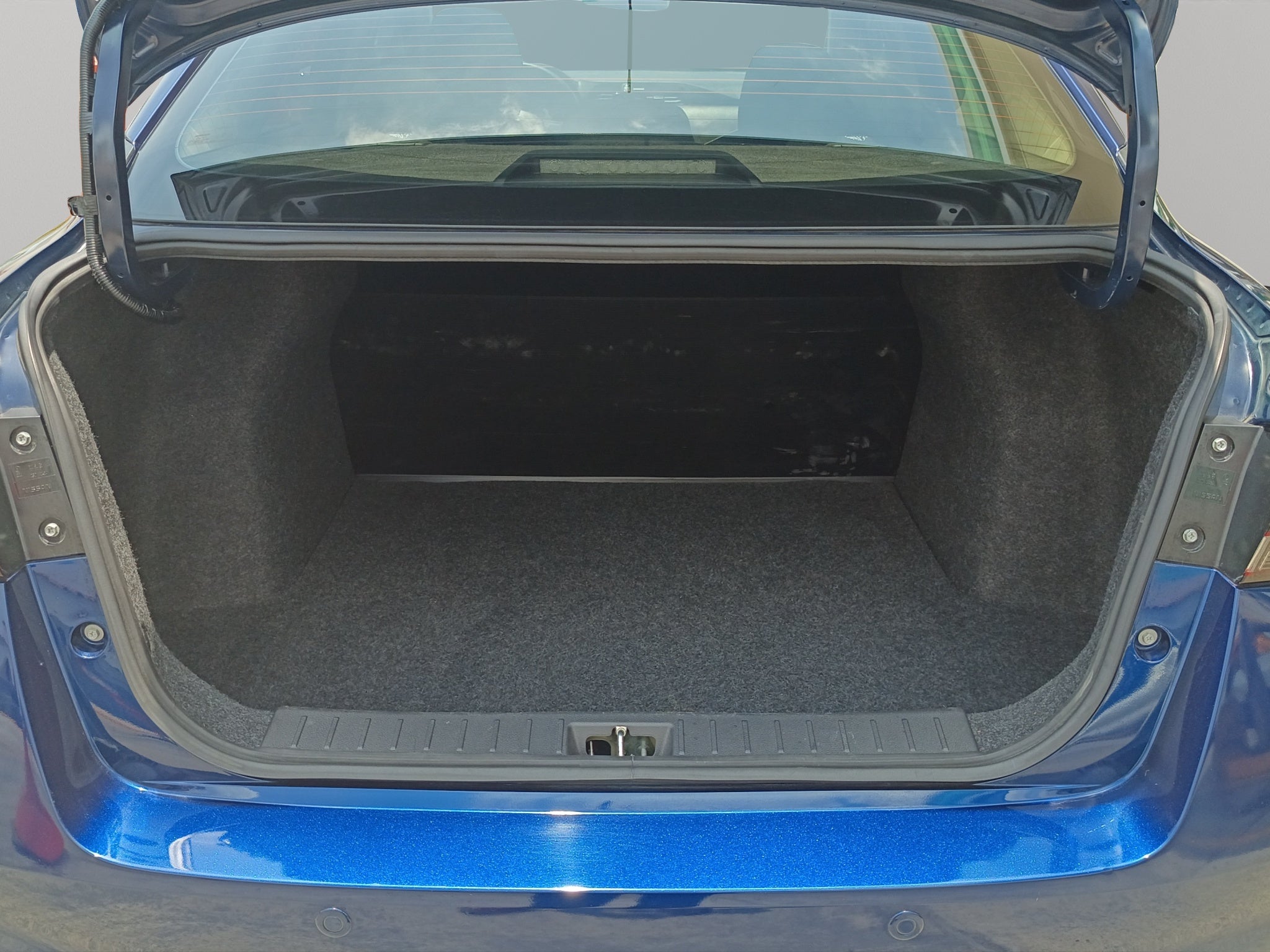 2024 Nissan Versa SENSE CVT