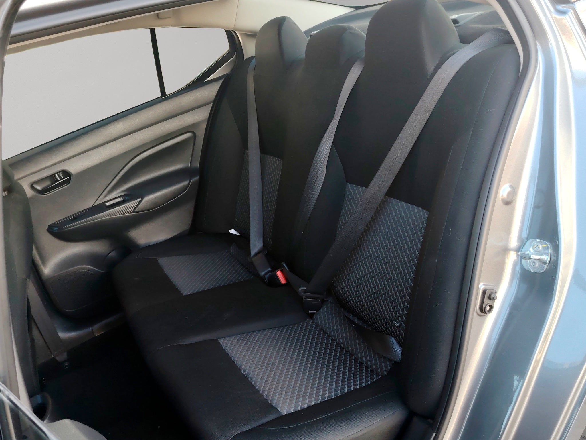 2024 Nissan Versa SENSE CVT