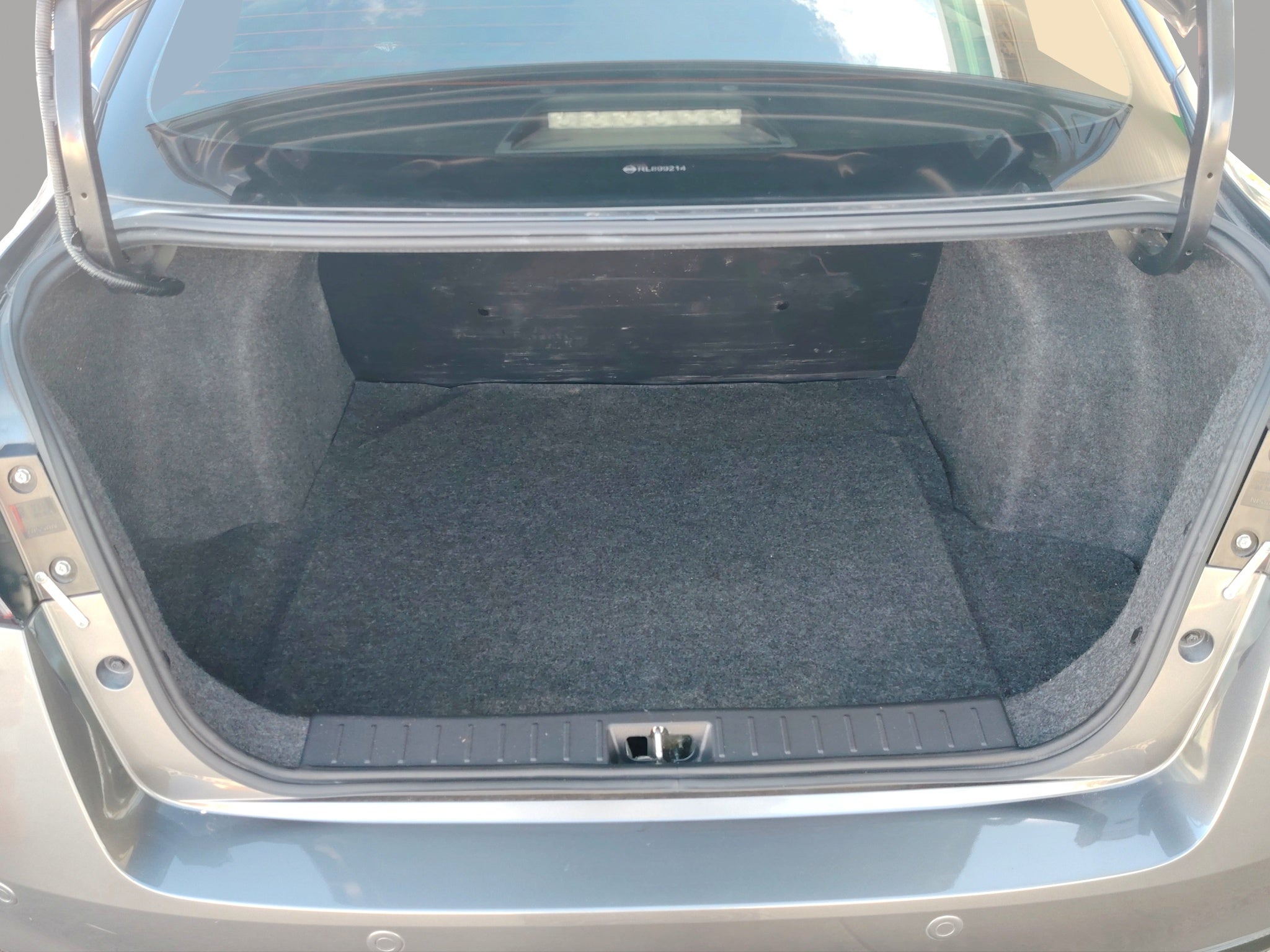 2024 Nissan Versa SENSE CVT
