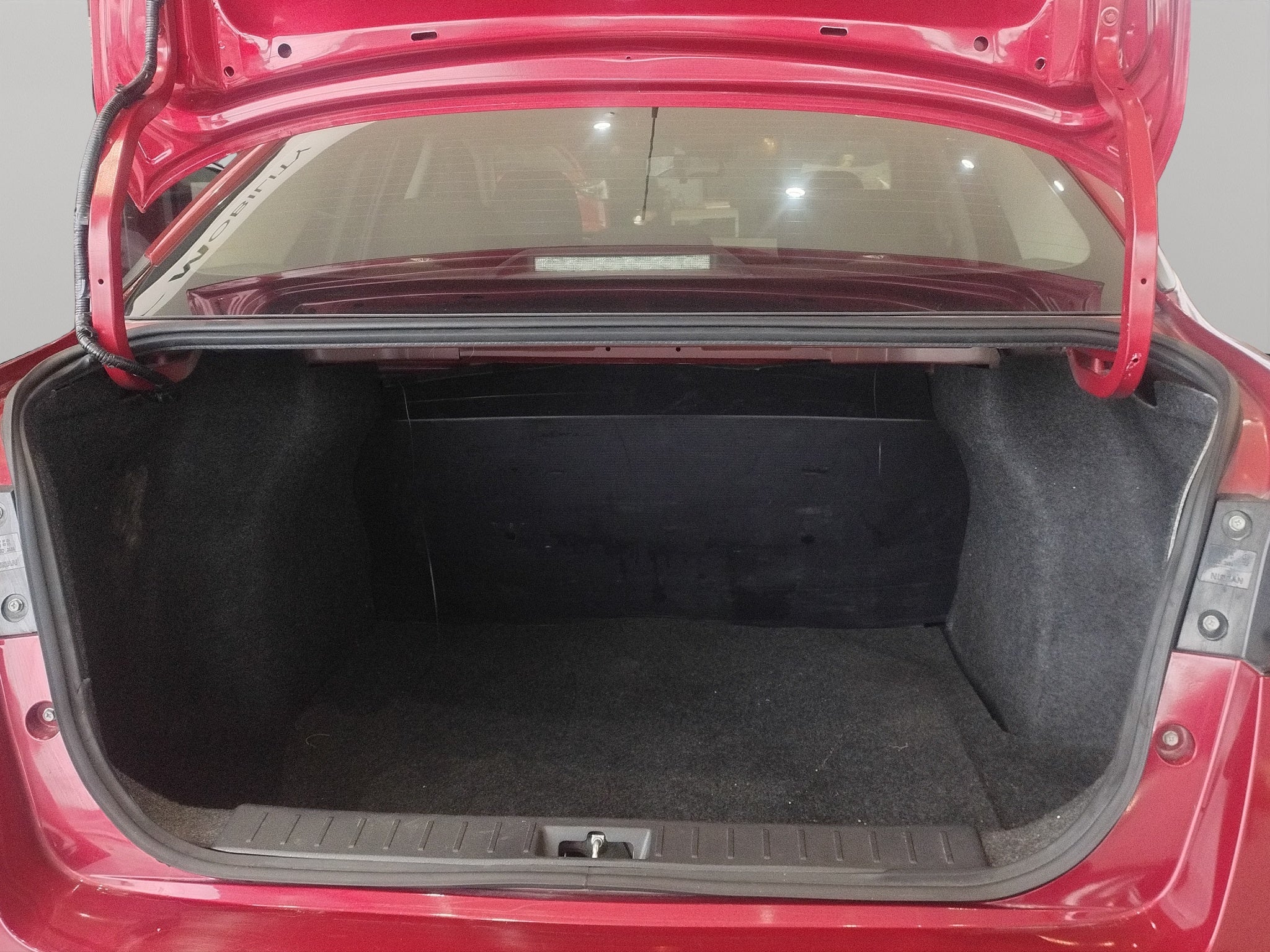 2023 Nissan Versa SENSE CVT