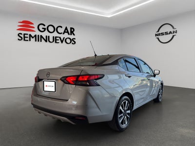 2023 Nissan Versa 4 pts. Advance, TM5, a/ac., f. niebla, RA-16 (cambio de línea)