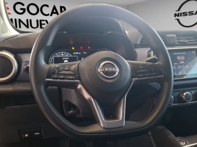 2023 Nissan Versa 4 pts. Advance, TM5, a/ac., f. niebla, RA-16 (cambio de línea)