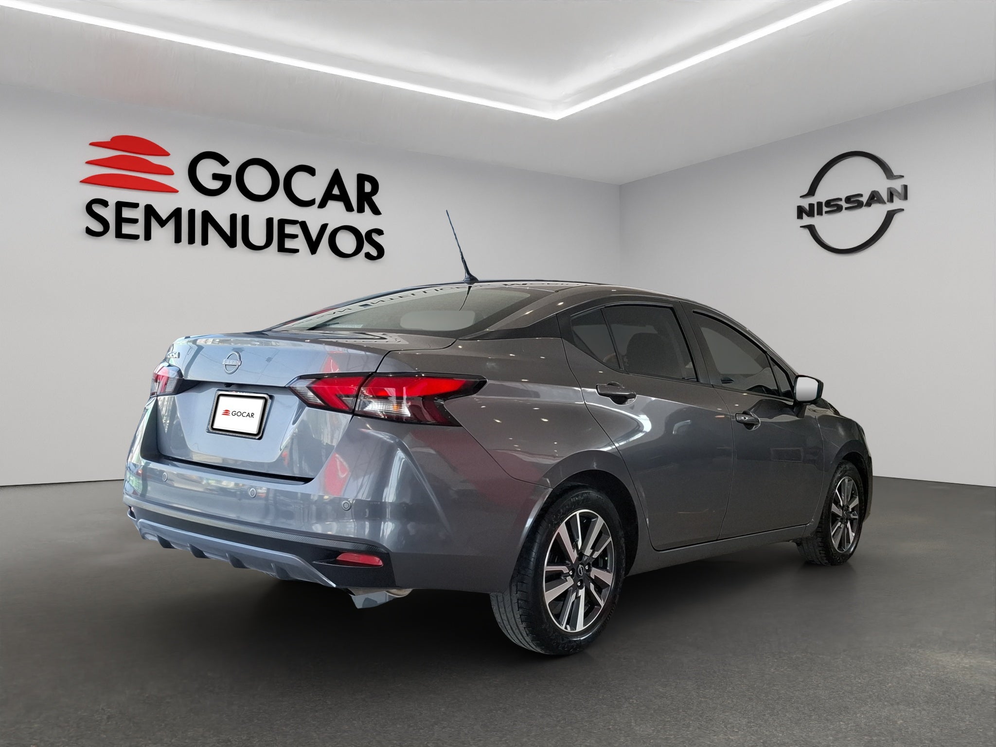 2023 Nissan Versa 4 pts. Advance, TM5, a/ac., f. niebla, RA-16 (cambio de línea)