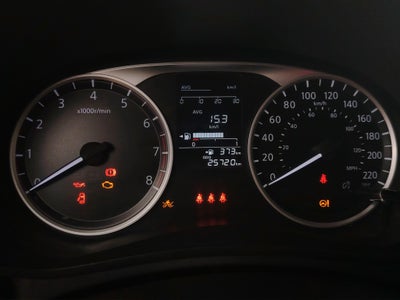 2025 Nissan Versa 4 pts. Sense, TM5, a/ac., R-15 (línea anterior)