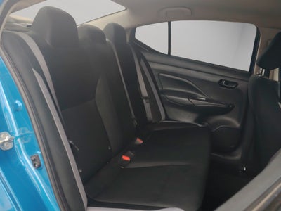 2025 Nissan Versa 4 pts. Sense, TM5, a/ac., R-15 (línea anterior)