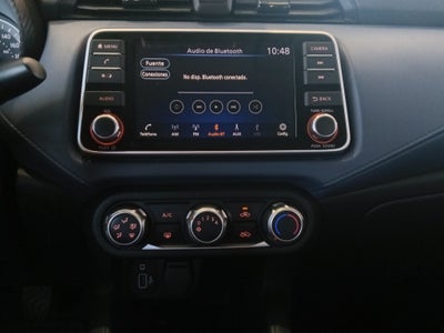 2024 Nissan Versa 4 pts. Advance, TM5, a/ac., f. niebla, RA-16