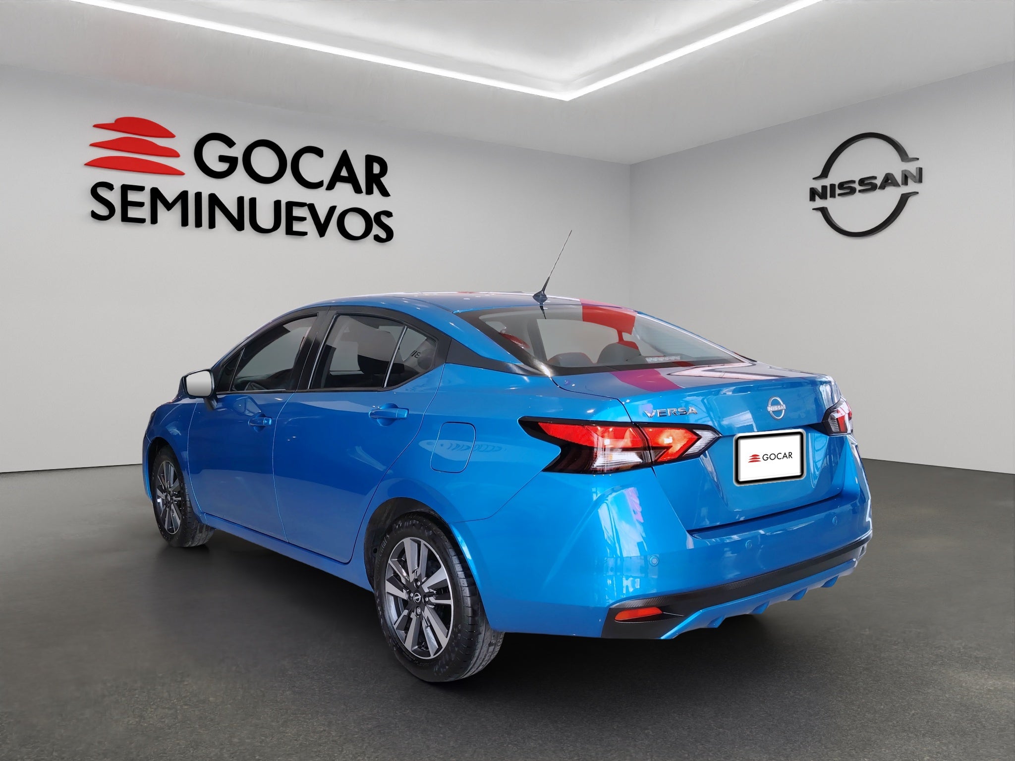 2024 Nissan Versa 4 pts. Advance, TM5, a/ac., f. niebla, RA-16