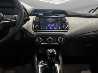 2020 Nissan Versa 4 pts. Advance, TM5, a/ac., VE, f. niebla, RA-16 (línea nueva)