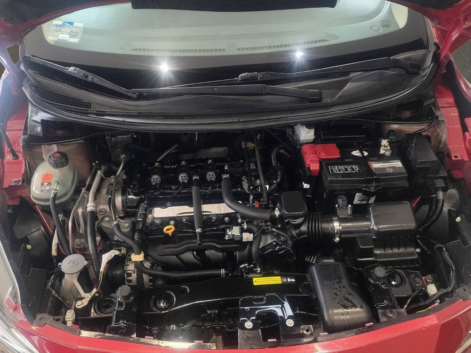 2020 Nissan Versa 4 pts. Advance, TM5, a/ac., VE, f. niebla, RA-16 (línea nueva)