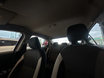 2020 Nissan Versa 4 pts. Advance, TM5, a/ac., VE, f. niebla, RA-16 (línea nueva)