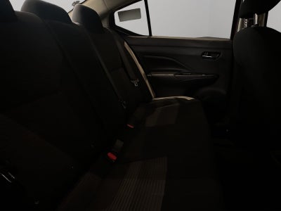 2020 Nissan Versa 4 pts. Advance, TM5, a/ac., VE, f. niebla, RA-16 (línea nueva)
