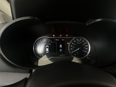 2024 Nissan Versa 4 pts. SR, TA, a/ac. Aut., f. niebla, f. led, spoiler, RA-17