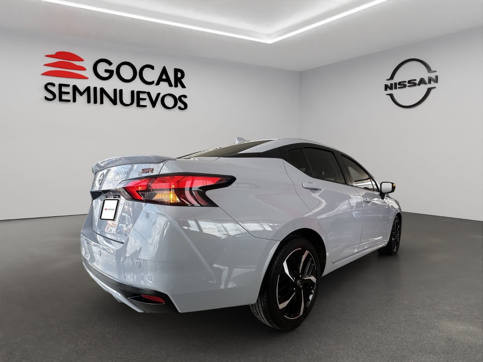 2024 Nissan Versa 4 pts. SR, TA, a/ac. Aut., f. niebla, f. led, spoiler, RA-17