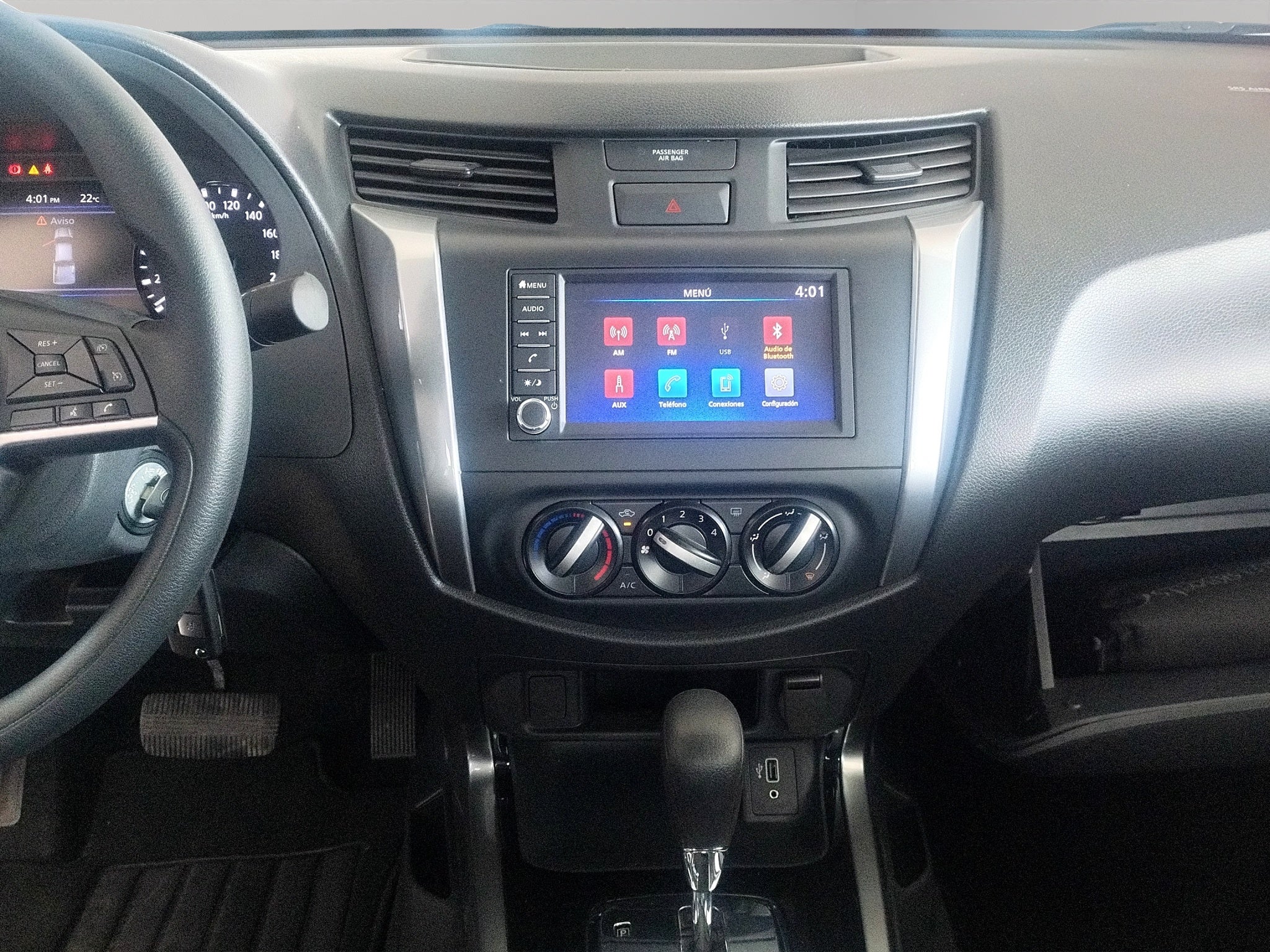 2025 Nissan Comerciales Frontier y NP 300 Frontier Pick-Up FRONTIER LE 2.5L 4 CIL, TA, 4 PTAS, 4X2, AA