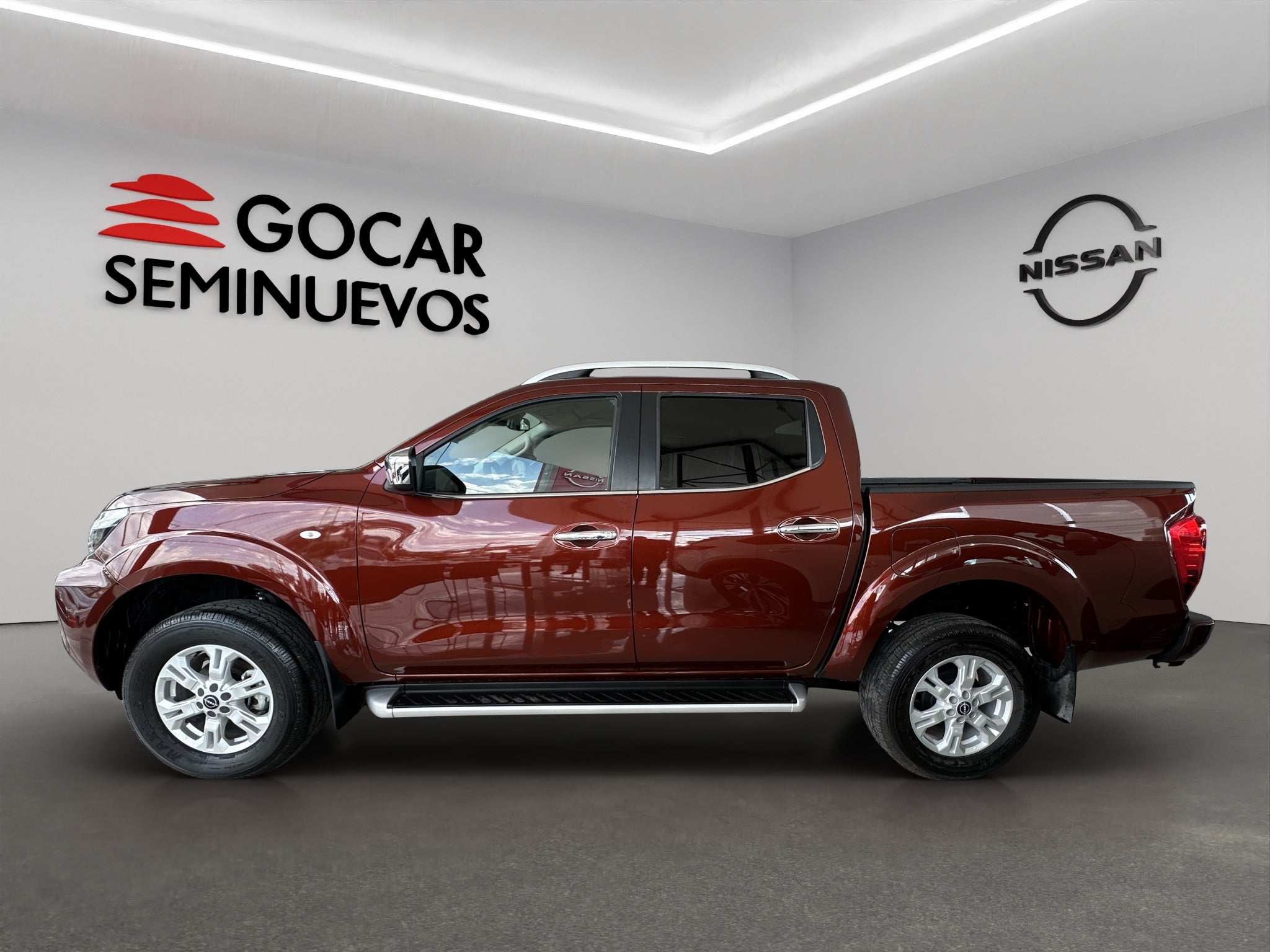 2025 Nissan Comerciales Frontier y NP 300 Frontier Pick-Up FRONTIER LE 2.5L 4 CIL, TA, 4 PTAS, 4X2, AA