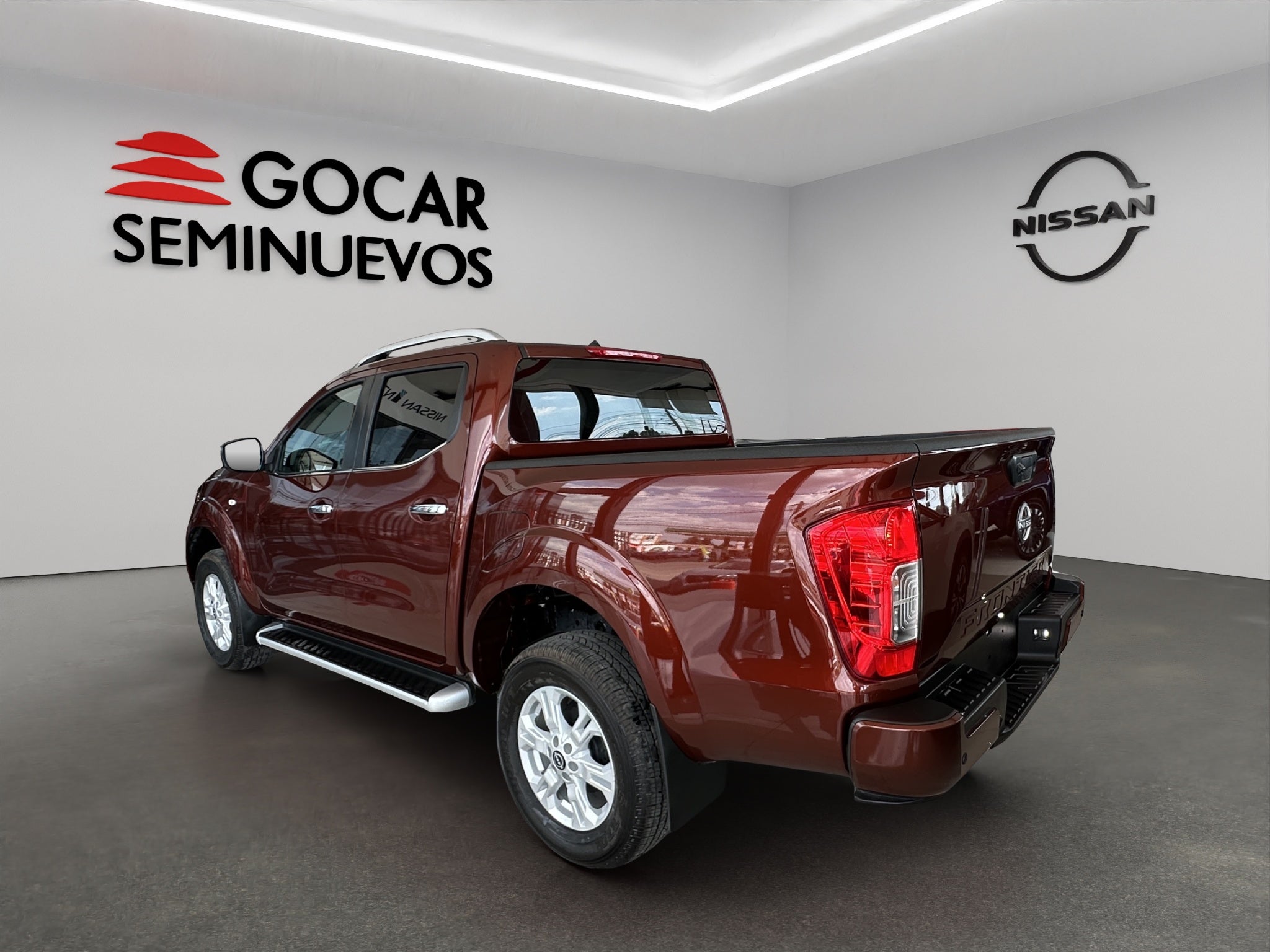 2025 Nissan Comerciales Frontier y NP 300 Frontier Pick-Up FRONTIER LE 2.5L 4 CIL, TA, 4 PTAS, 4X2, AA