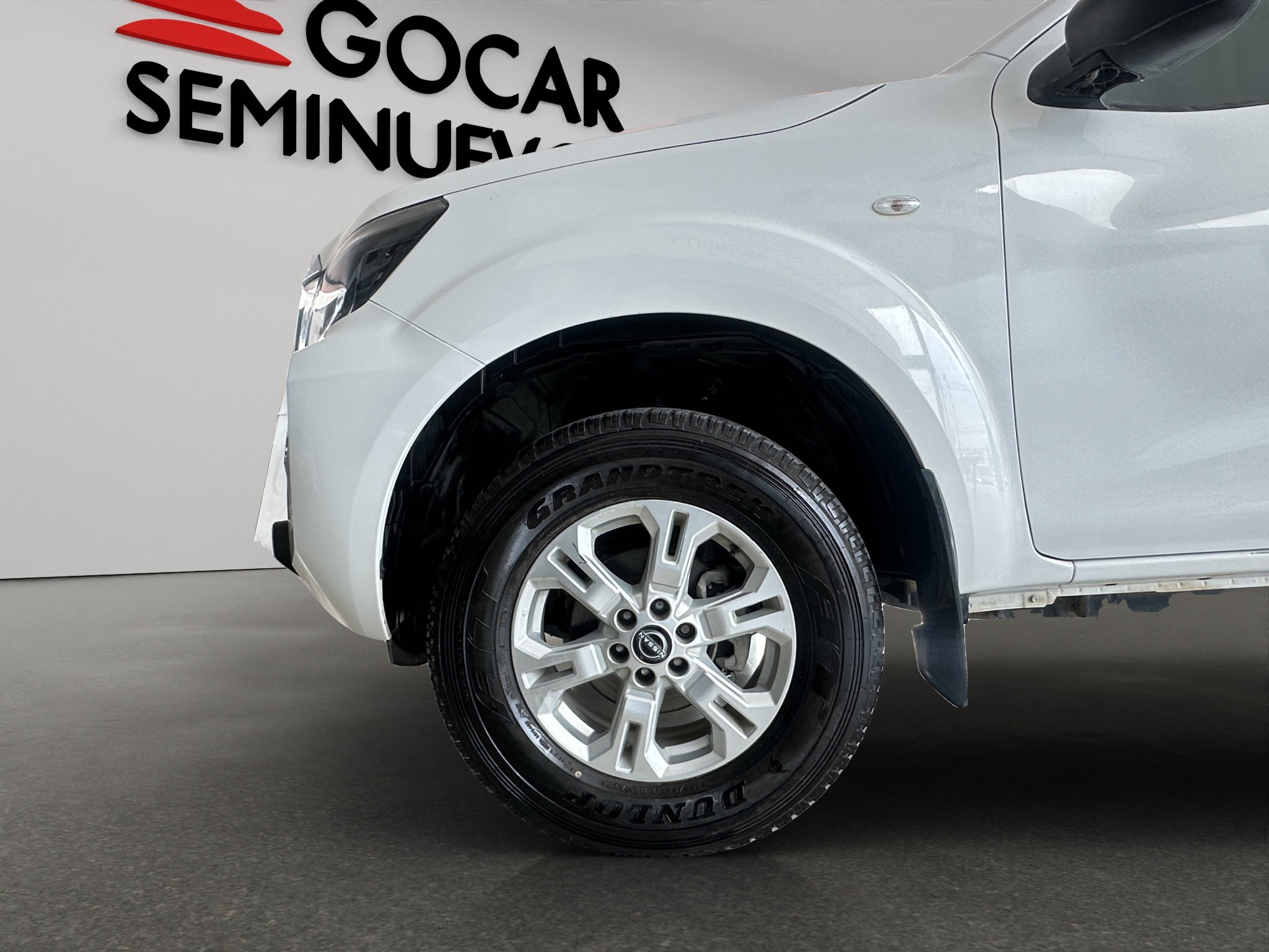 2024 Nissan Comerciales NP300 2 pts. Pick-Up, Cab. Sencilla, TM6, a/ac.